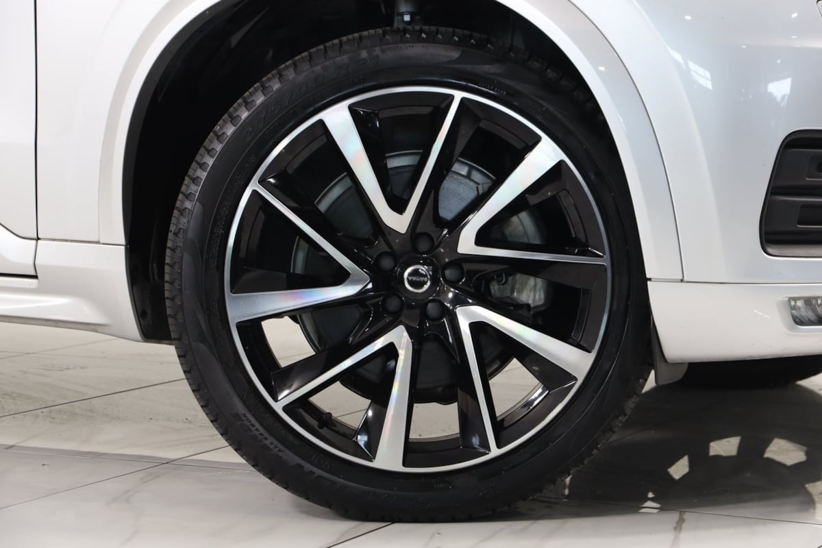 Sold 2021 Volvo XC90 Momentum in Westfield