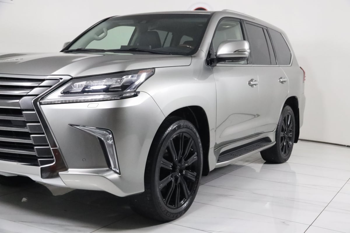 『HAMI VEN BLACK×SILVER』 Sold 2019 Lexus LX 570 Two Row 4WD in Westfield
