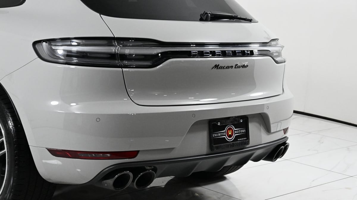 2021 Porsche Macan Turbo photo 18