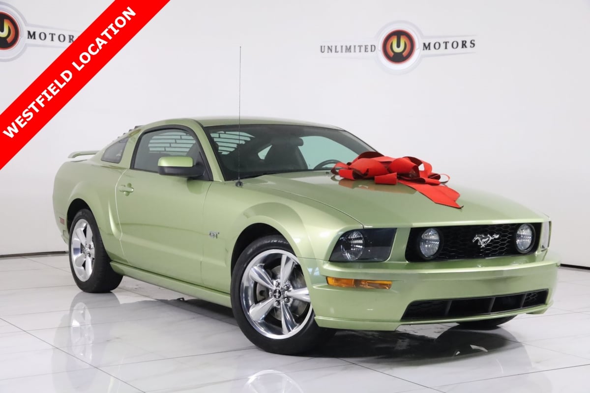 Sold 2006 Ford Mustang GT Deluxe in Westfield