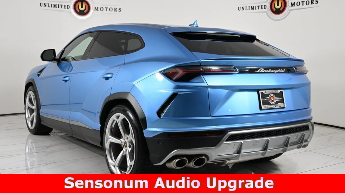 2022 Lamborghini Urus photo 4
