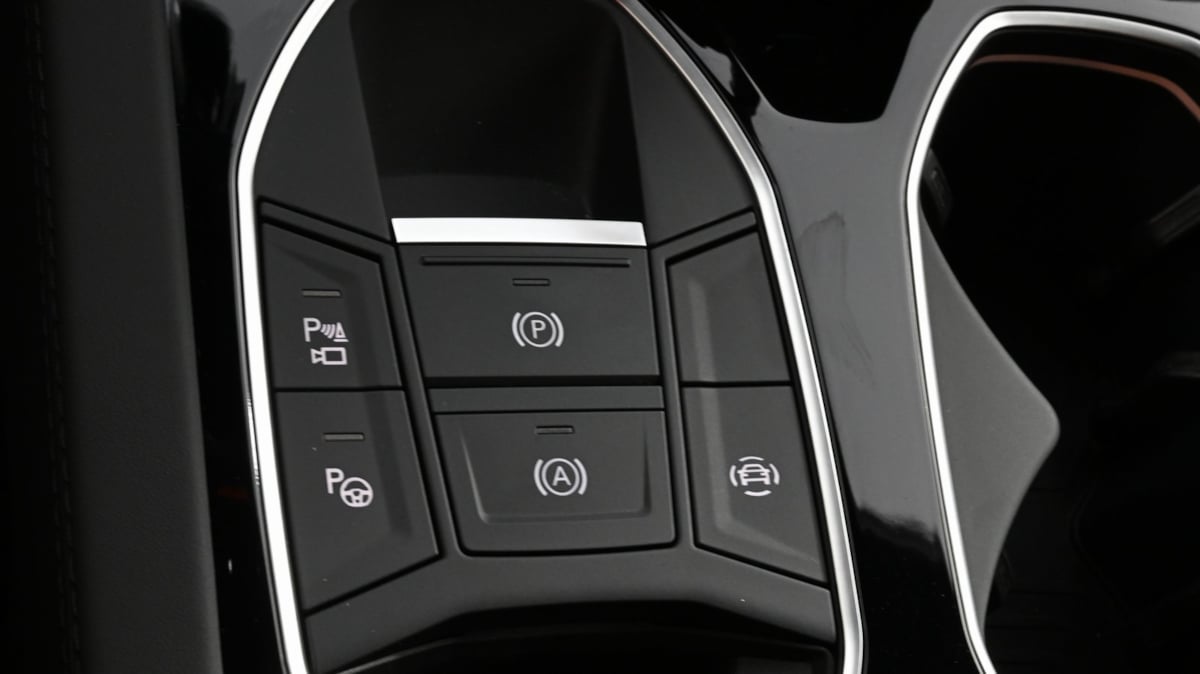 2022 Lamborghini Urus photo 25