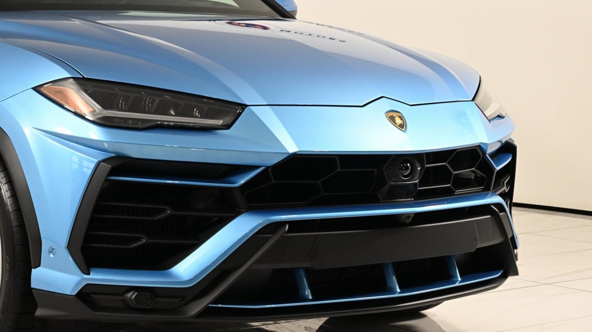2022 Lamborghini Urus photo 37