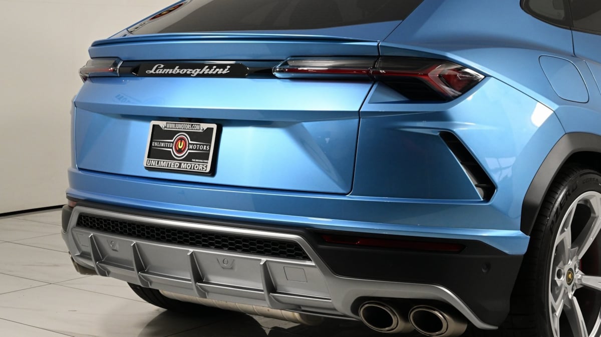 2022 Lamborghini Urus photo 44