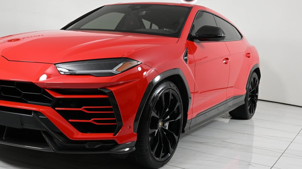 Sold 2020 Lamborghini Urus in Westfield