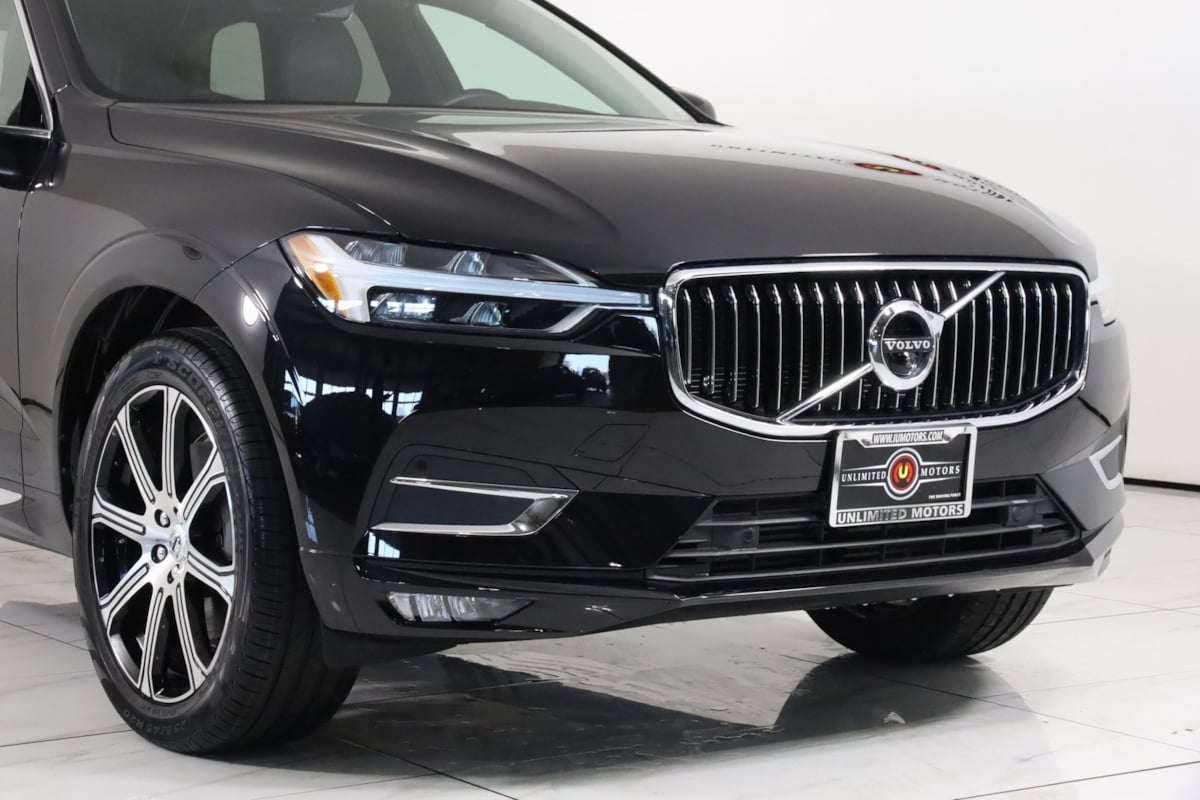 XC60(第2世代) Inscription バンパー 美品 サンドメタリック XC60