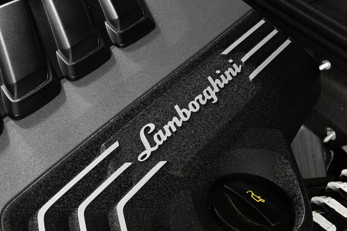 2021 Lamborghini Urus photo 24
