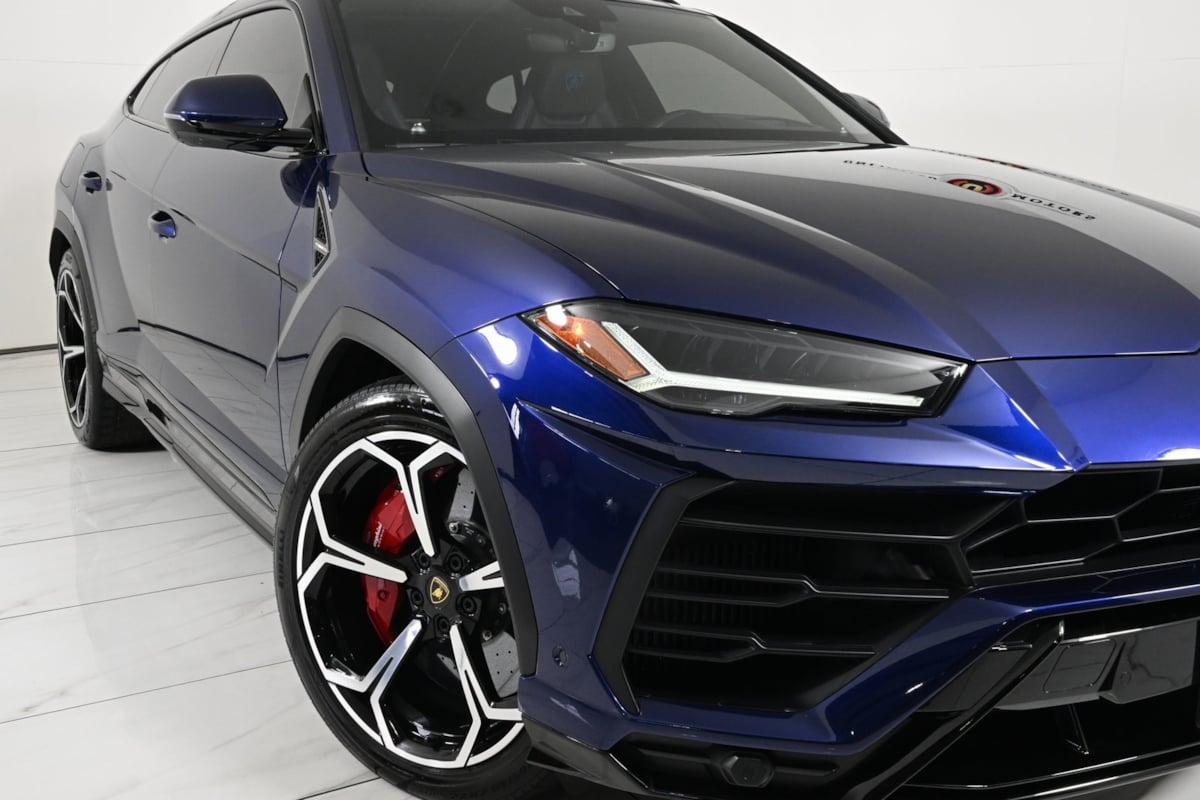 2021 Lamborghini Urus photo 25