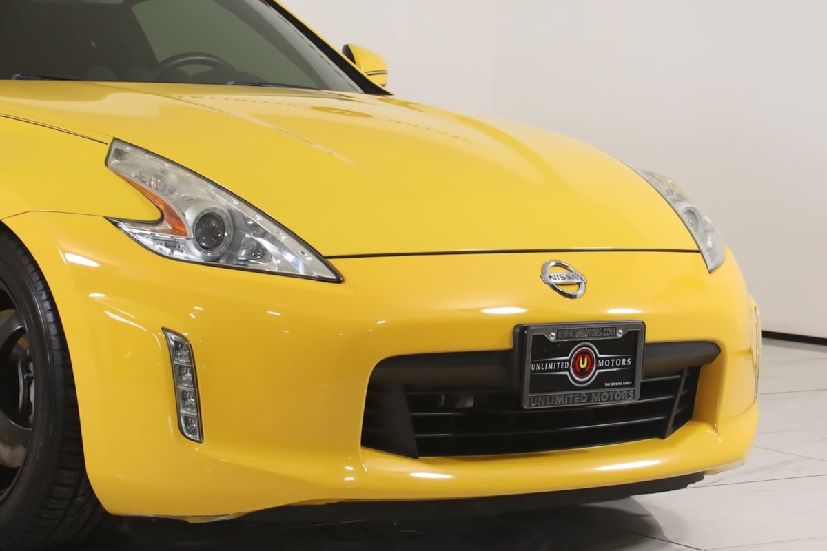 Sold 2017 Nissan 370Z in Westfield