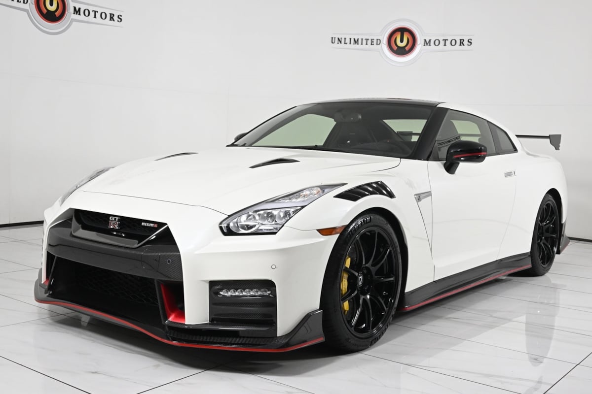 2023 Nissan GT-R Nismo photo 5