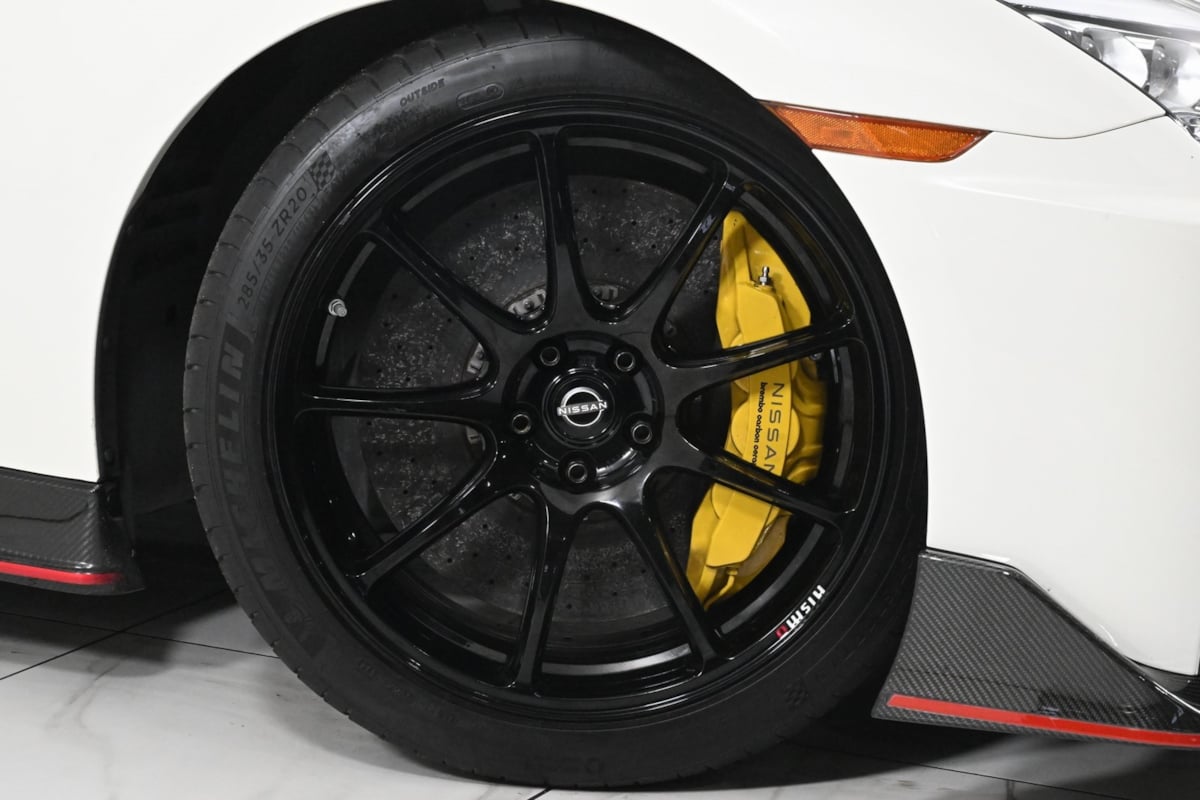 2023 Nissan GT-R Nismo photo 17