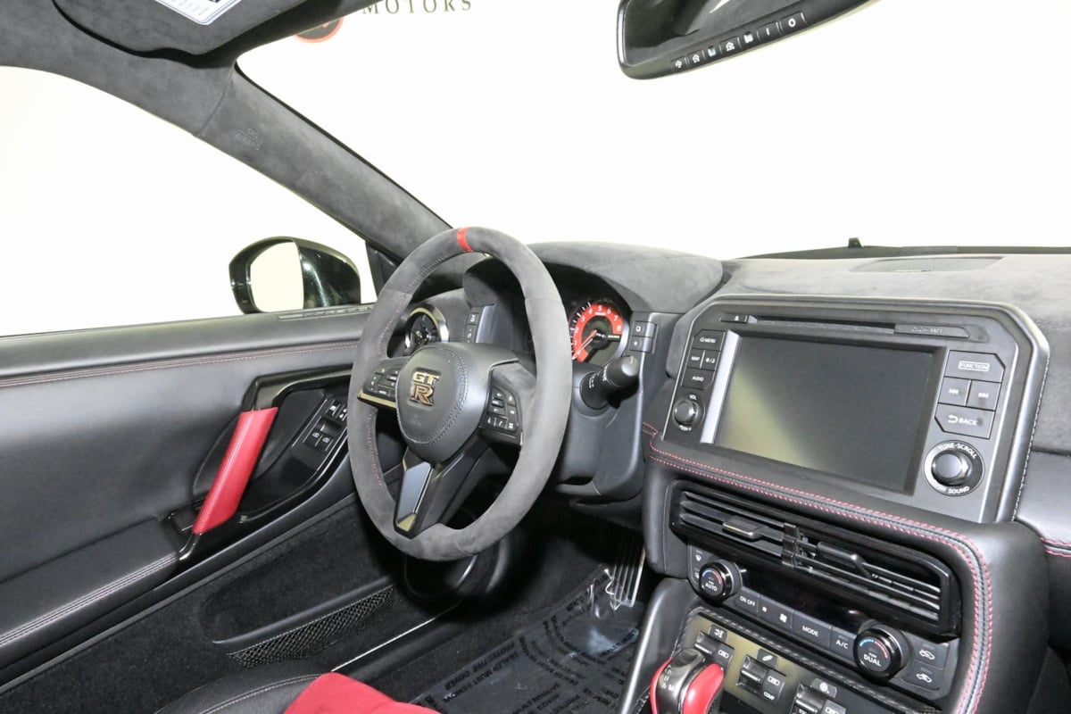 2023 Nissan GT-R Nismo photo 54