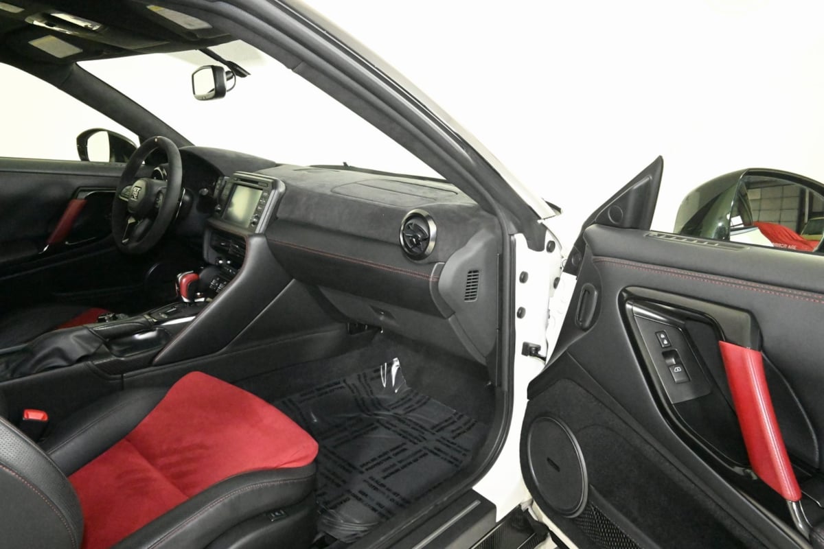 2023 Nissan GT-R Nismo photo 56