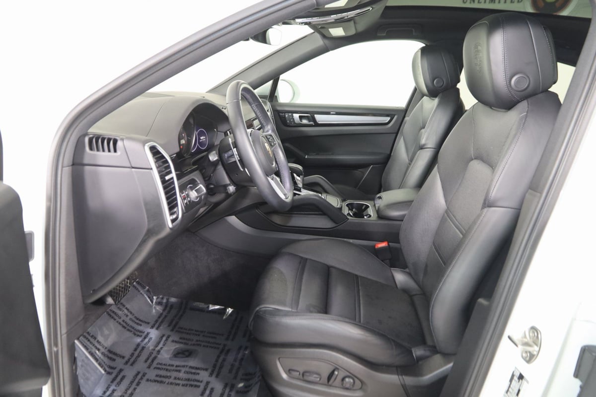 2023 Porsche Cayenne Coup Platinum Edition - Photo 13