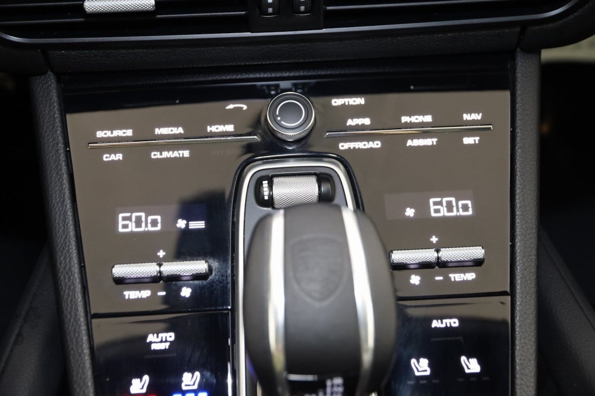 2023 Porsche Cayenne Coup Platinum Edition - Photo 57