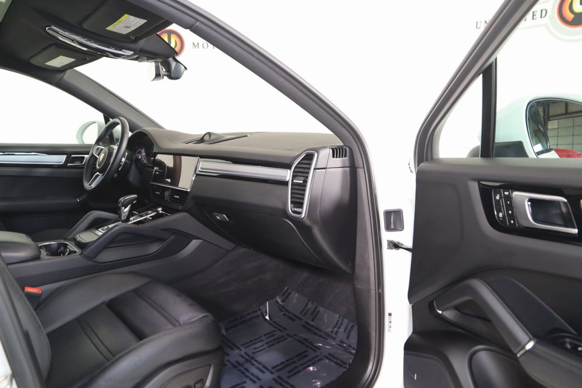 2023 Porsche Cayenne Coup Platinum Edition - Photo 87