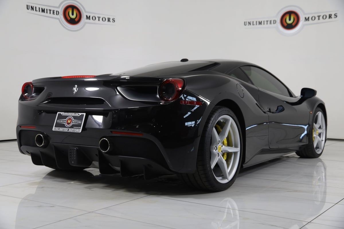 2018 Ferrari 488 GTB photo 3