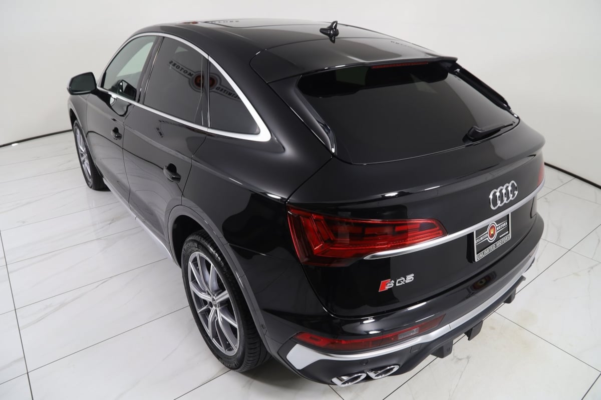 2023 Audi SQ5 Prestige photo 32