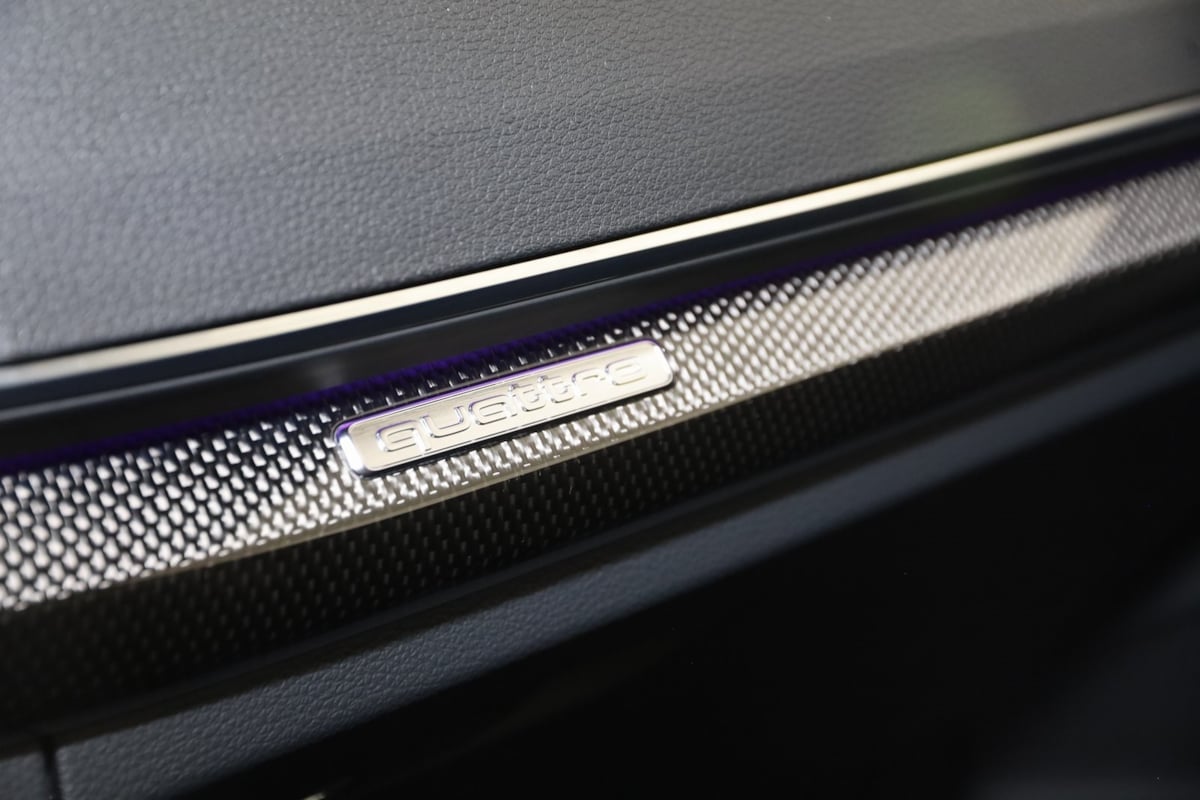 2023 Audi SQ5 Prestige photo 42