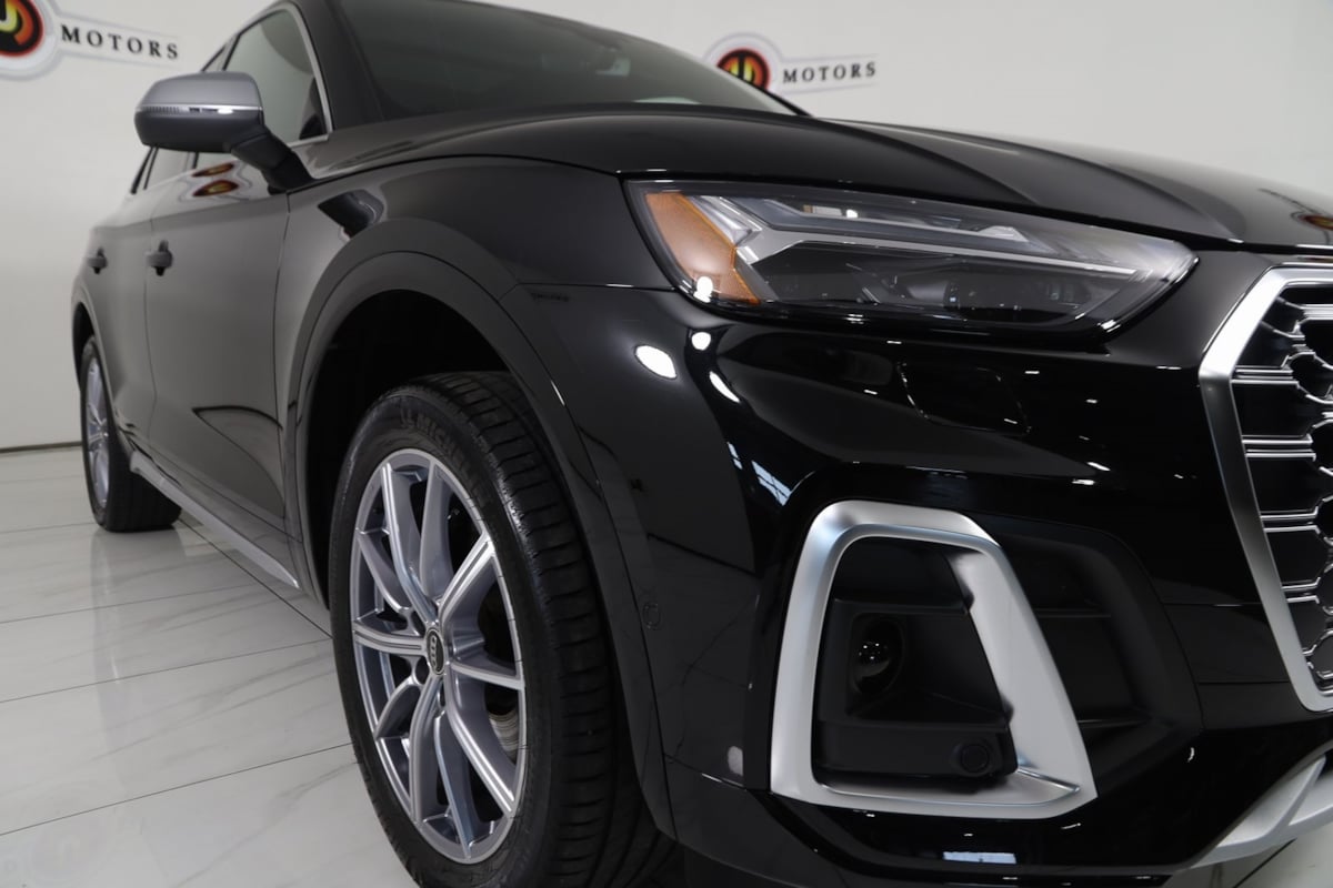 2023 Audi SQ5 Prestige photo 58