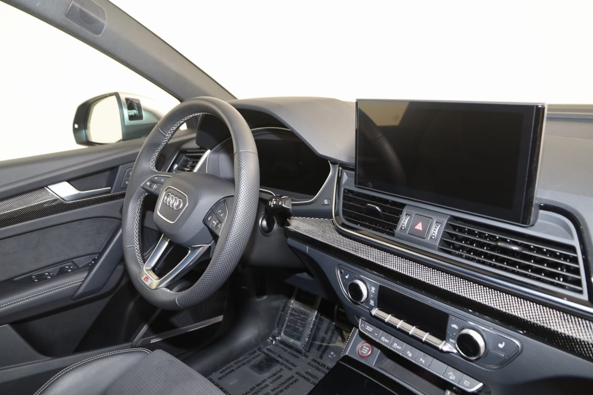 2023 Audi SQ5 Prestige photo 59