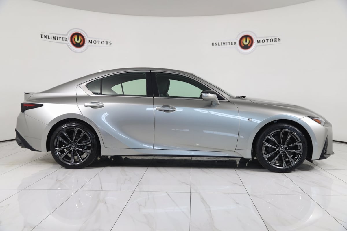 2023 Lexus IS 350 F SPORT photo 2