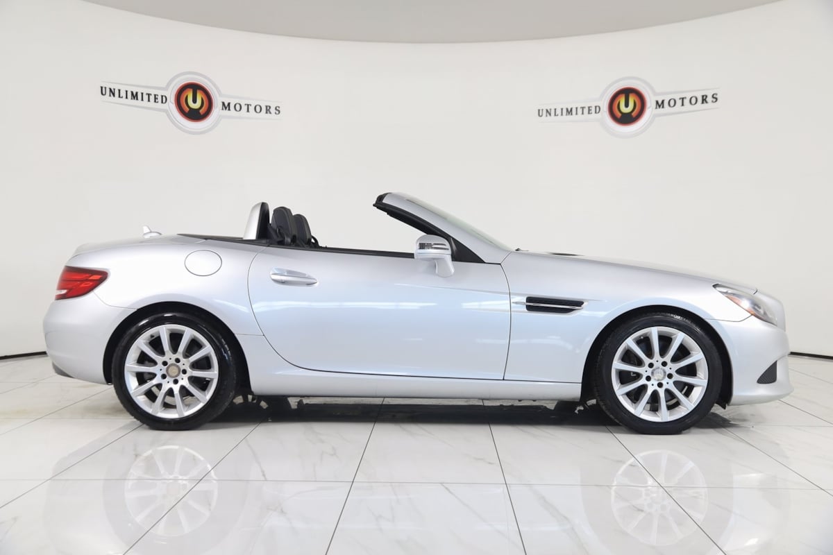 2017 Mercedes Benz SLC 300 photo 2