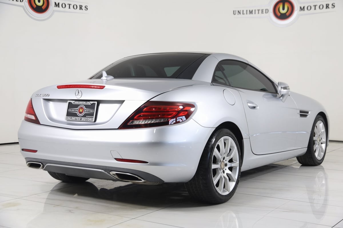 2017 Mercedes Benz SLC 300 photo 3