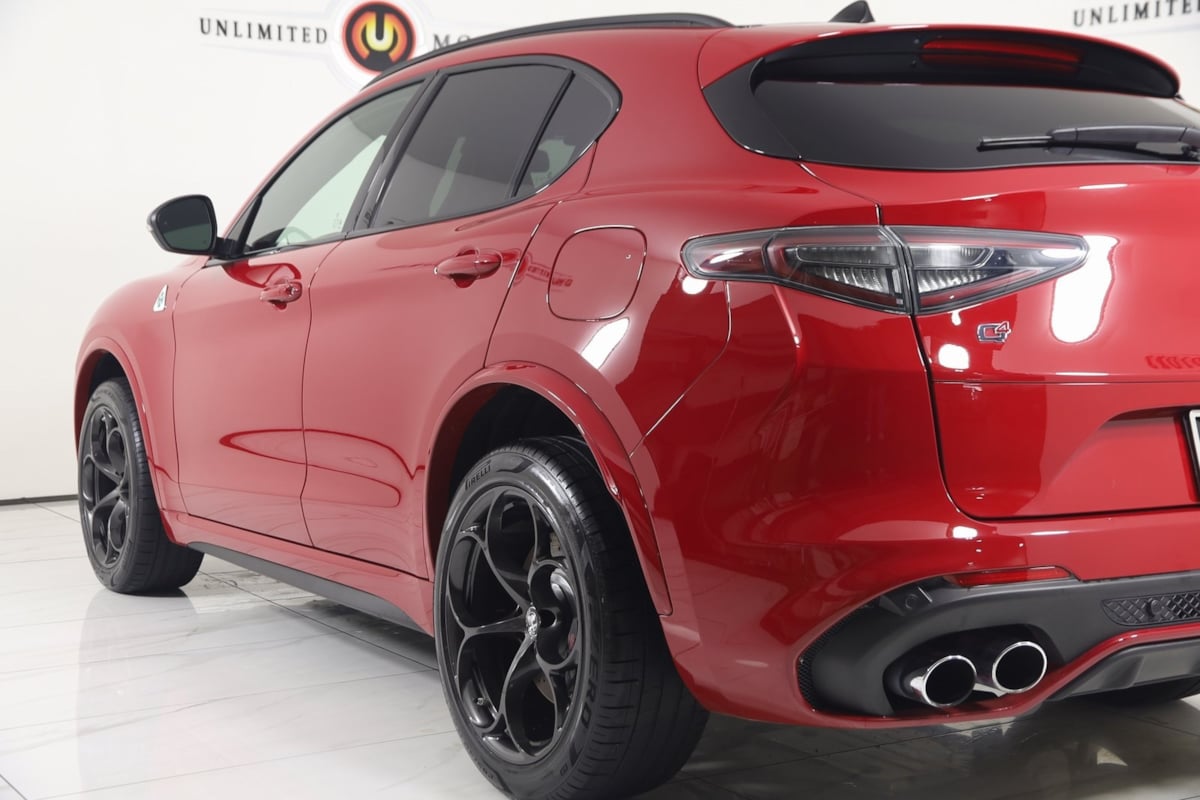 2024 Alfa Romeo Stelvio Quadrifoglio photo 27