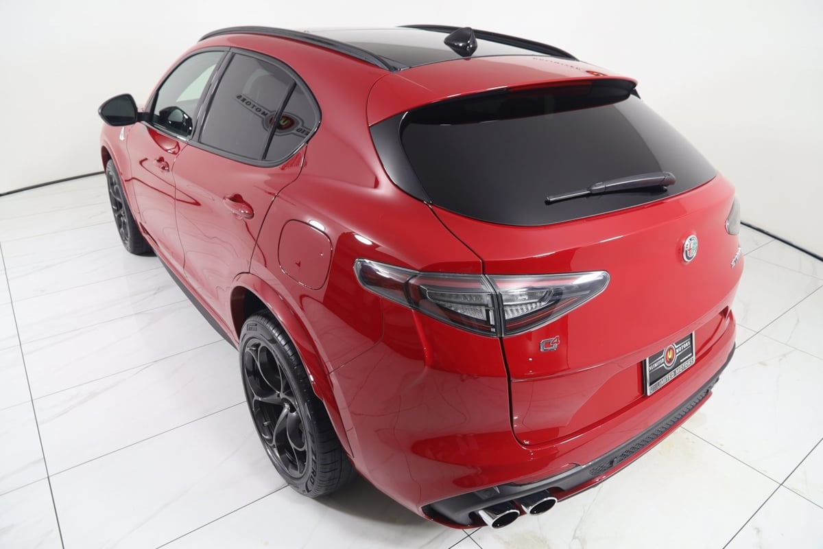 2024 Alfa Romeo Stelvio Quadrifoglio photo 28
