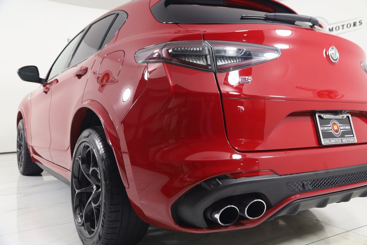2024 Alfa Romeo Stelvio Quadrifoglio photo 29