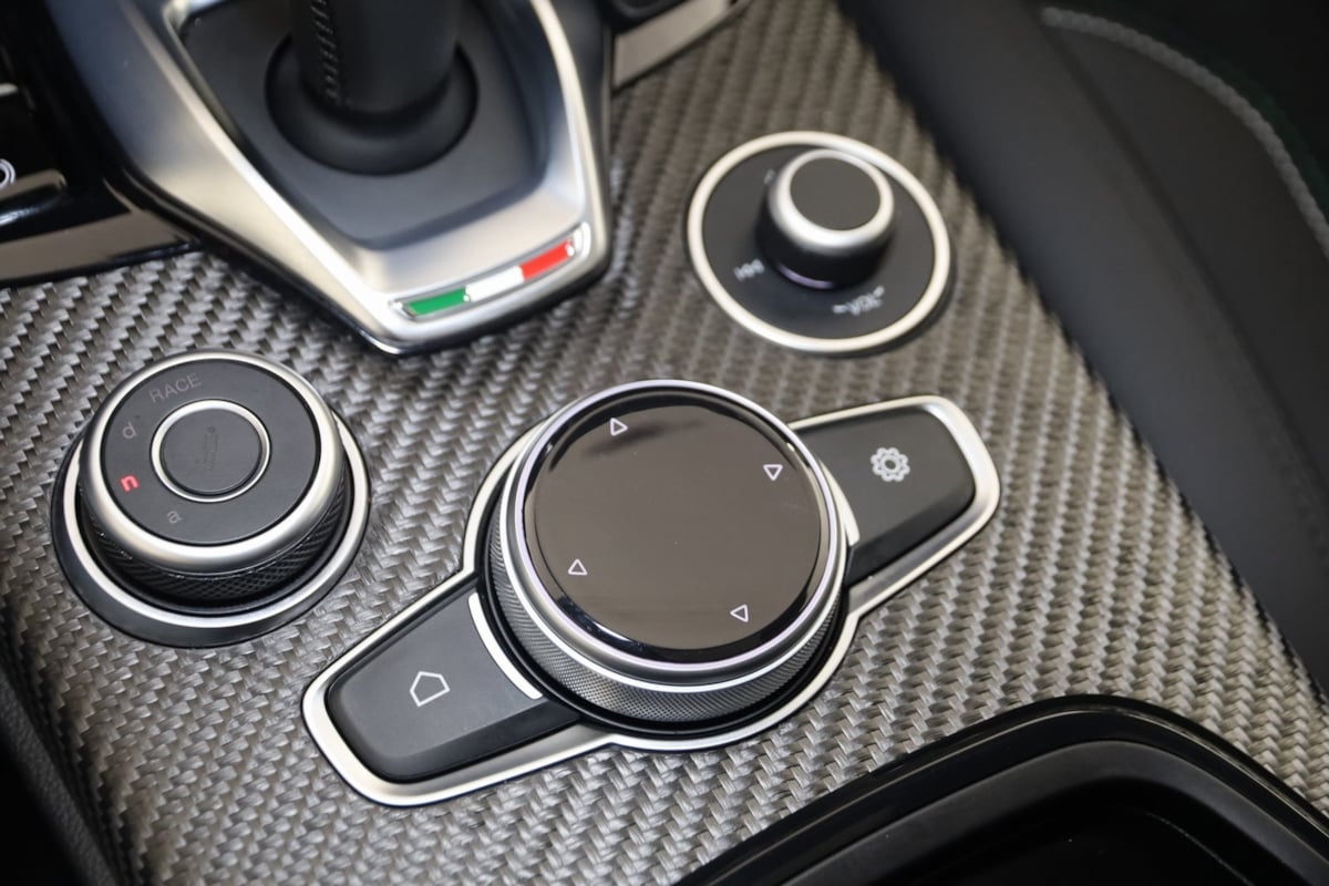 2024 Alfa Romeo Stelvio Quadrifoglio photo 32