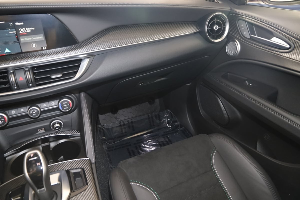 2024 Alfa Romeo Stelvio Quadrifoglio photo 37