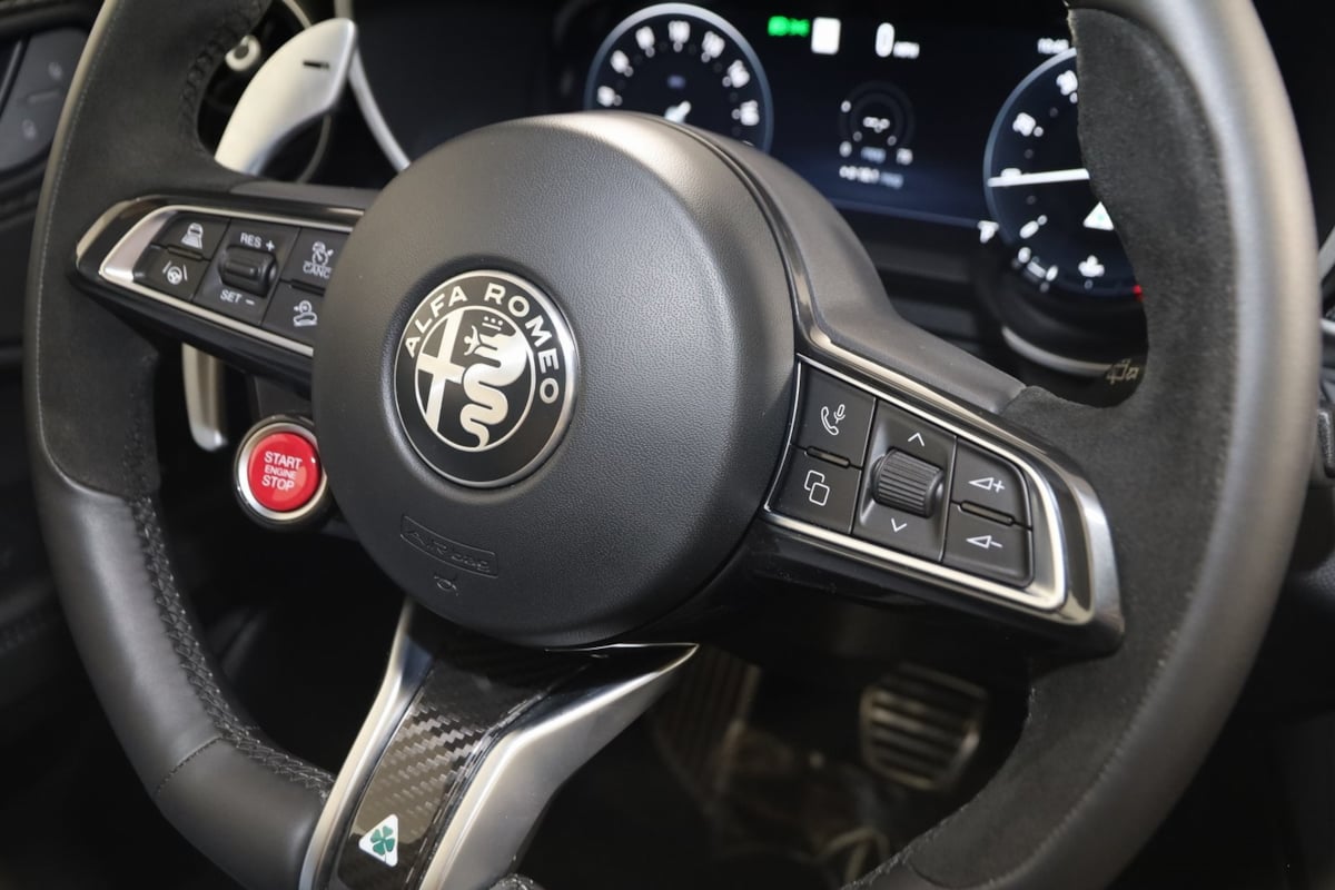 2024 Alfa Romeo Stelvio Quadrifoglio photo 49