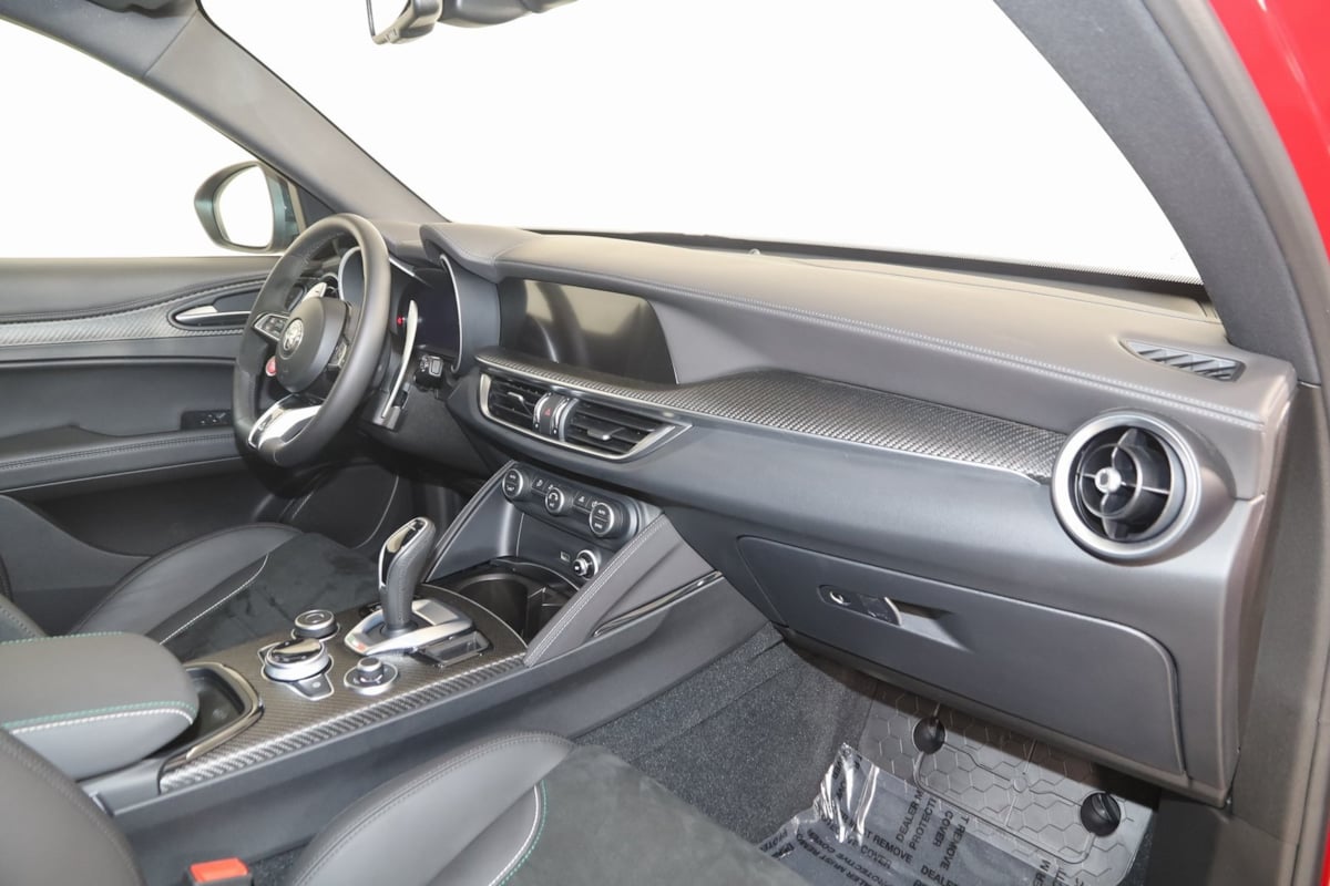 2024 Alfa Romeo Stelvio Quadrifoglio photo 57