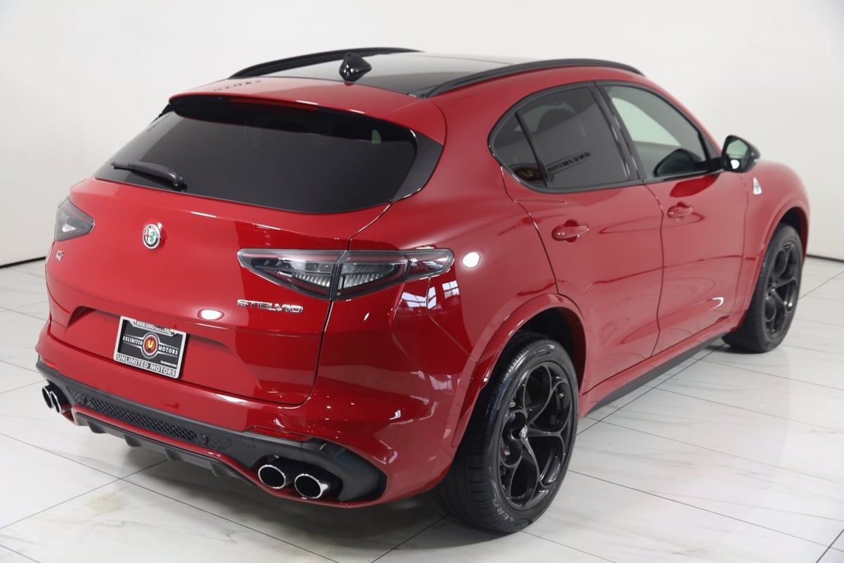 2024 Alfa Romeo Stelvio Quadrifoglio photo 60