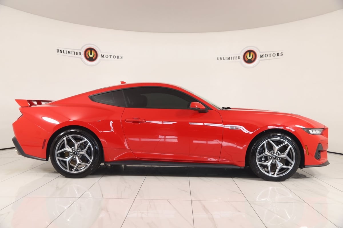 2024 Ford Mustang GT Premium photo 2