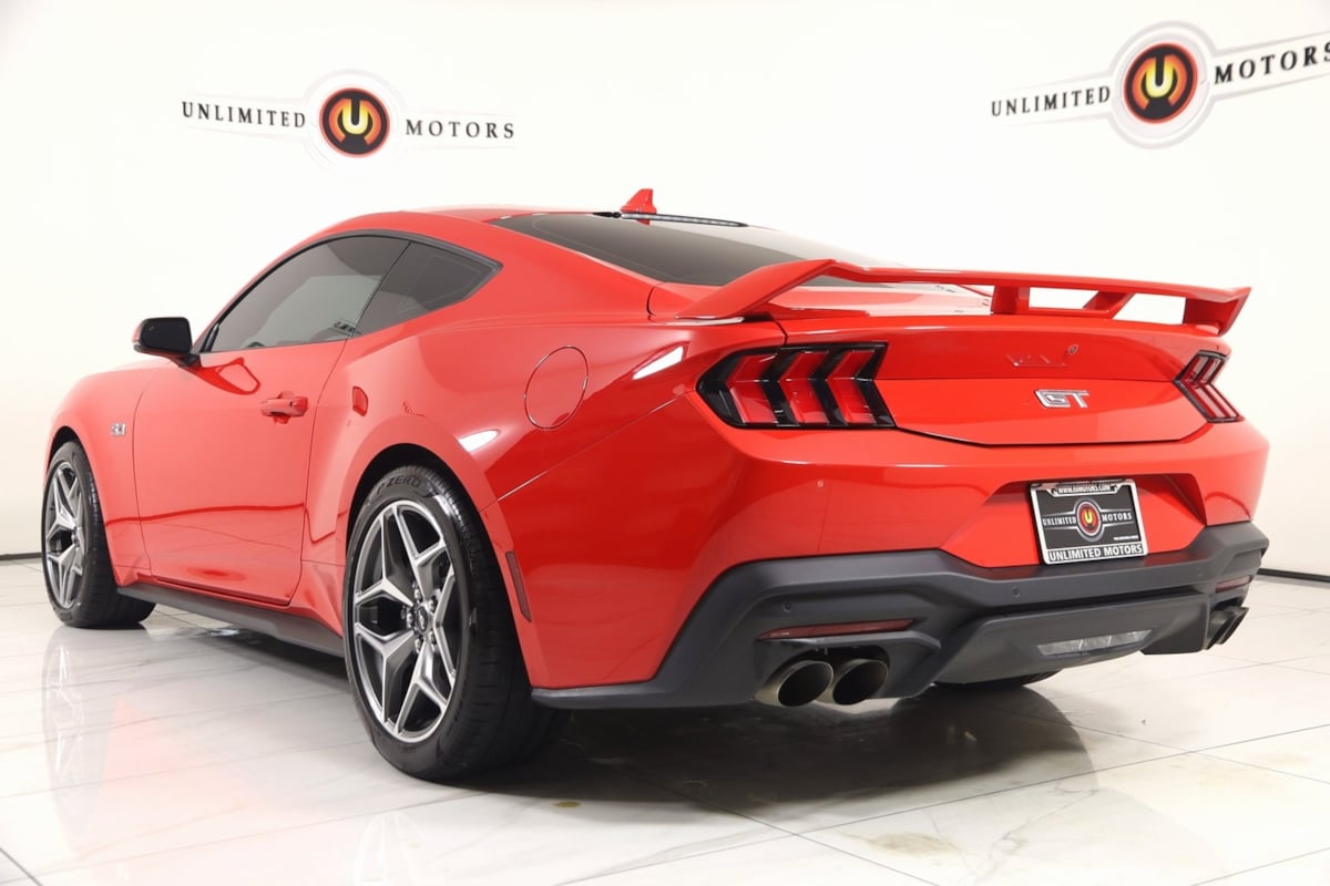 2024 Ford Mustang GT Premium photo 4