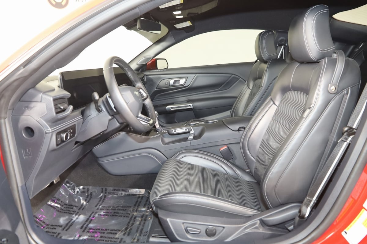 2024 Ford Mustang GT Premium photo 11