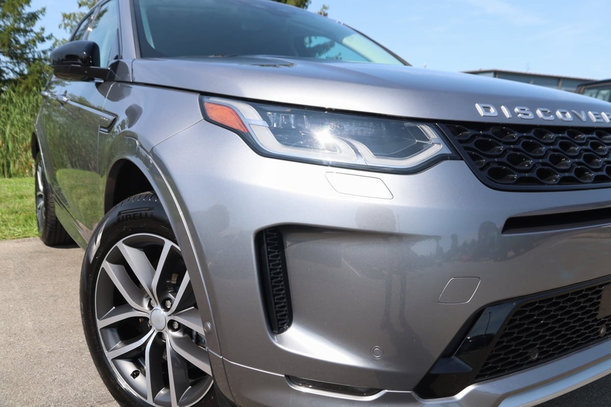 2024 Land Rover Discovery Sport S photo 18