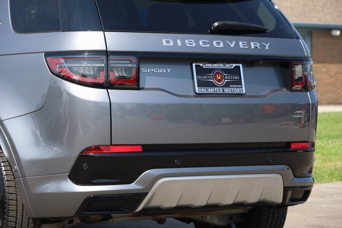 2024 Land Rover Discovery Sport S photo 23