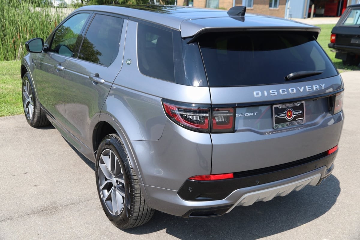2024 Land Rover Discovery Sport S photo 25