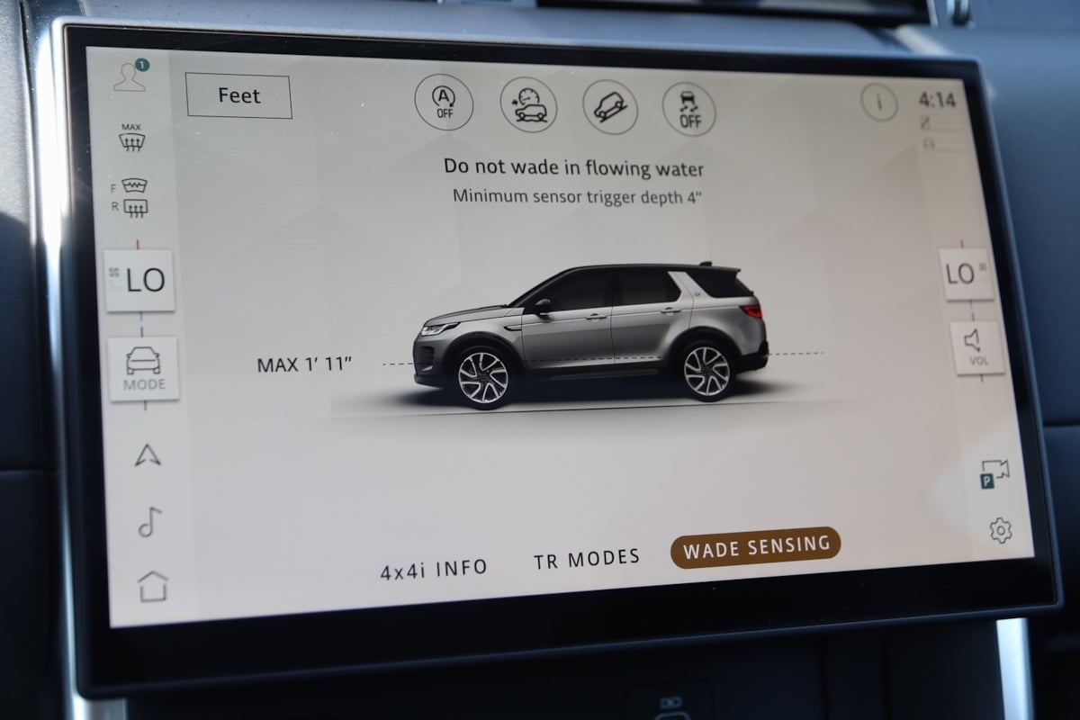 2024 Land Rover Discovery Sport S photo 35