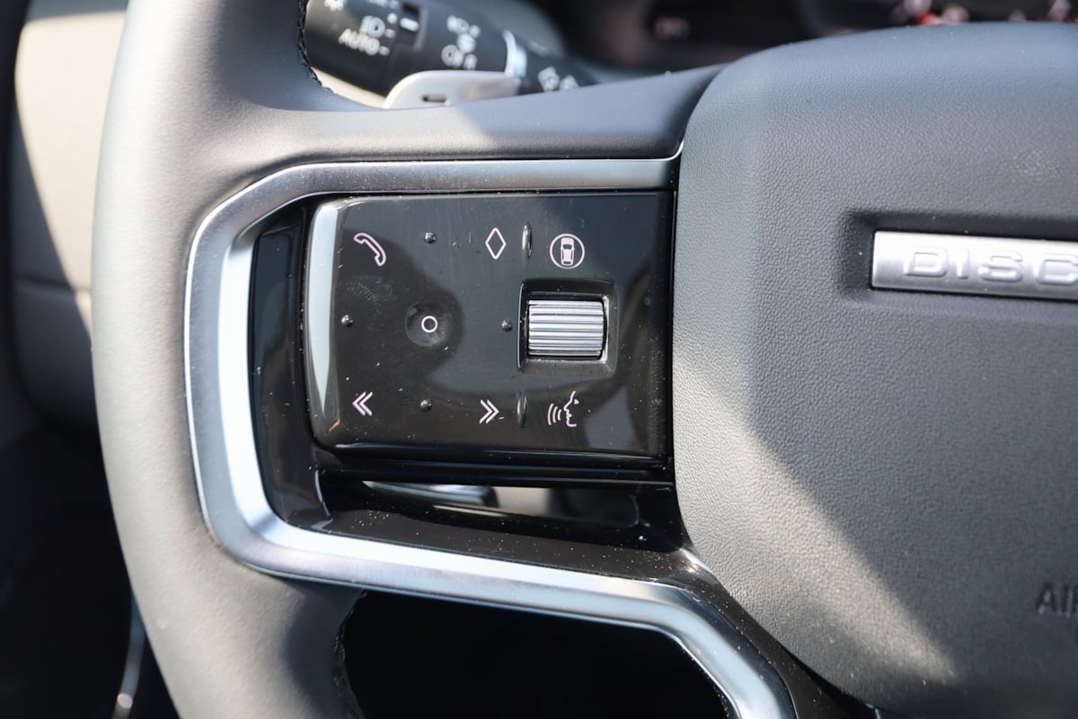2024 Land Rover Discovery Sport S photo 36