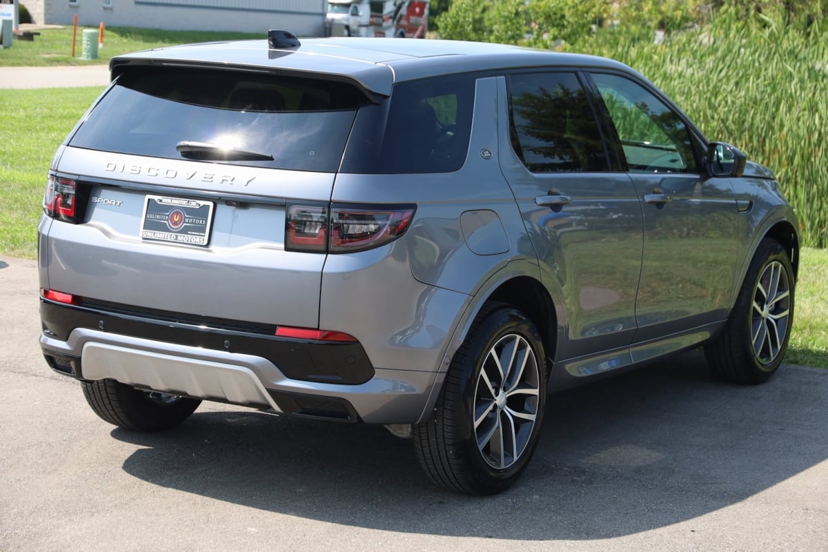 2024 Land Rover Discovery Sport S photo 50
