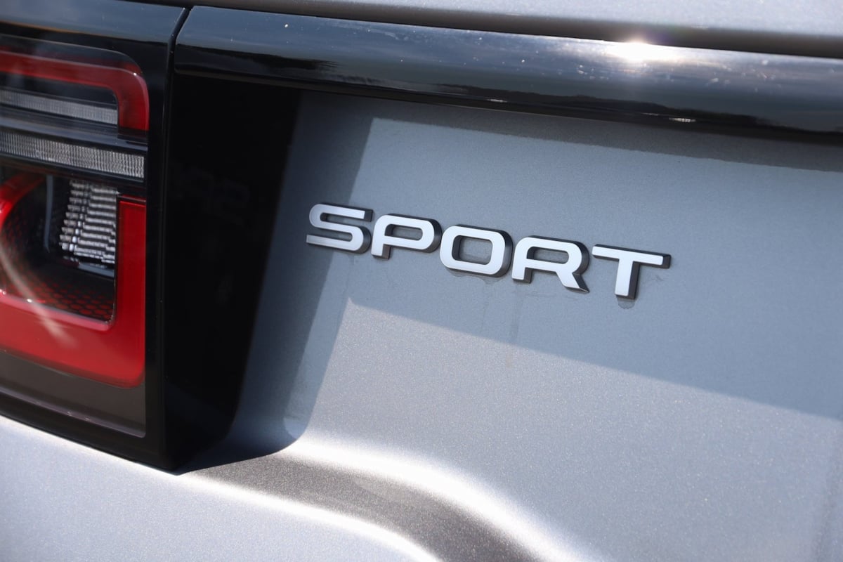 2024 Land Rover Discovery Sport S photo 52