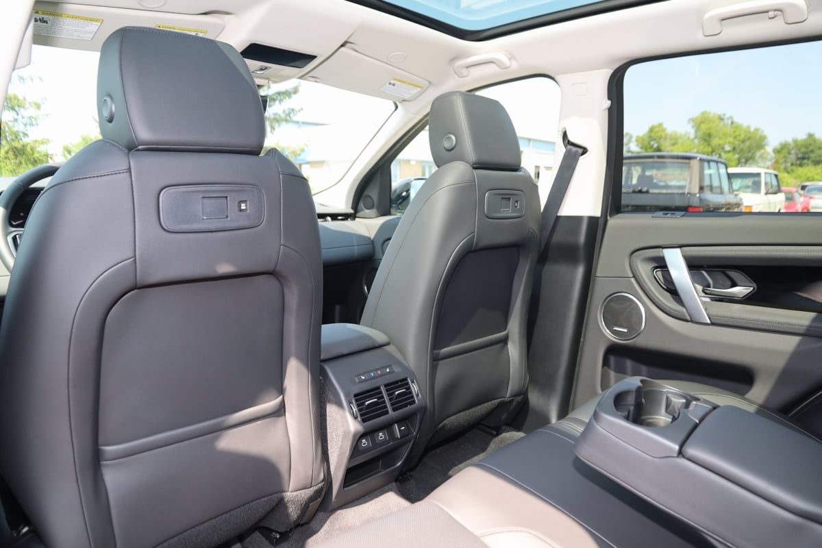 2024 Land Rover Discovery Sport S photo 56