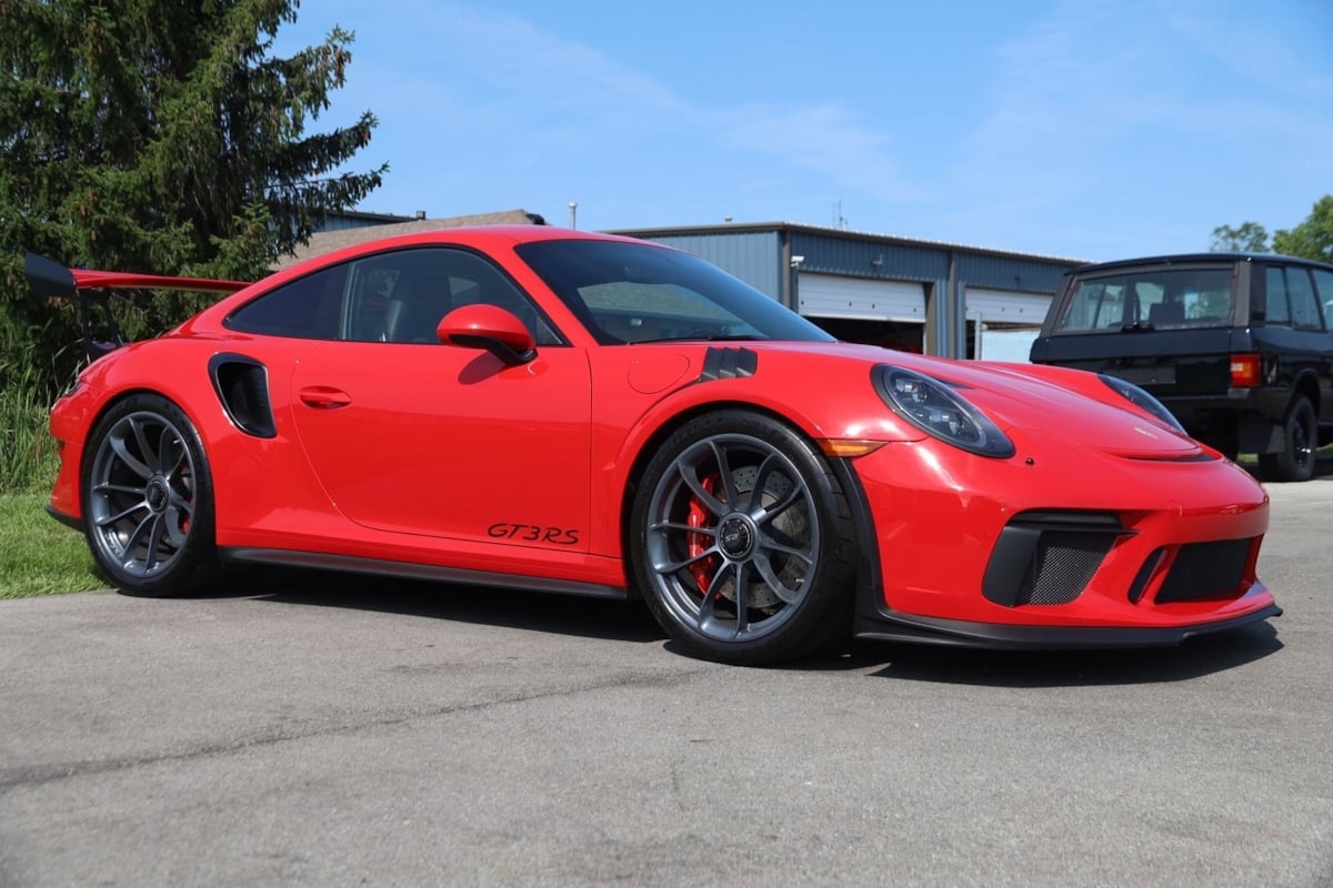 2019 Porsche 911 GT3 RS photo 2