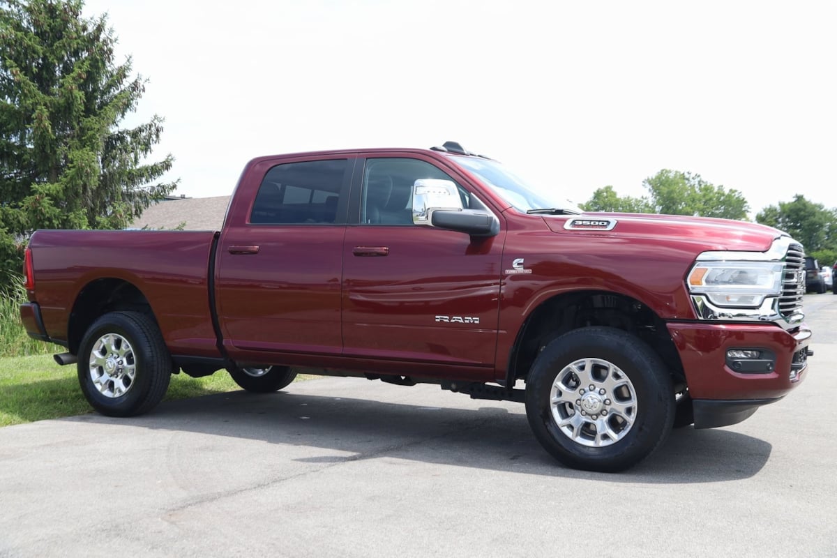 2024 Ram 3500 Laramie photo 2