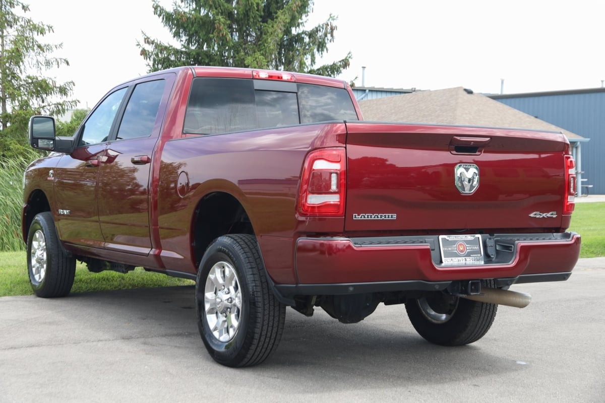 2024 Ram 3500 Laramie photo 4